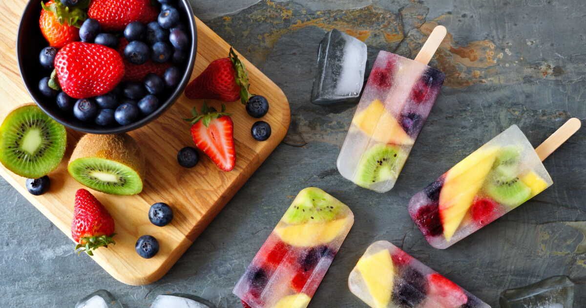 Des bâtonnets glacés pour un été fruité et gourmand