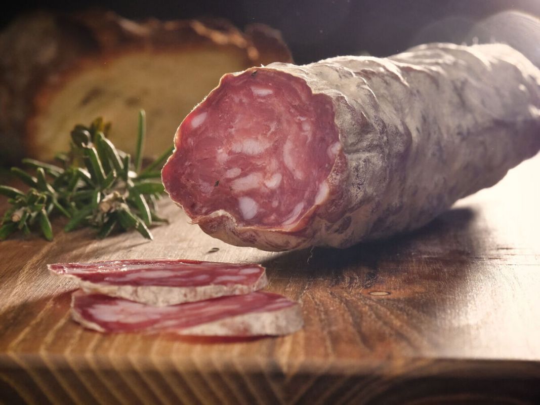 Urgent : rappel de saucissons contaminés chez Carrefour