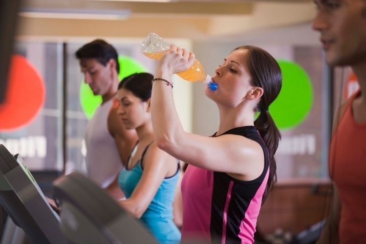 Les dangers des boissons énergisantes pour les adolescents