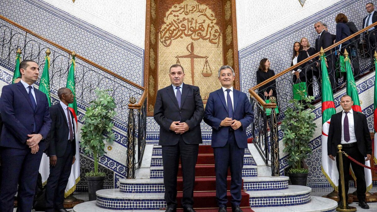 Vers un nouveau chapître dans les relations franco-algériennes : Darmanin en visite en Algérie