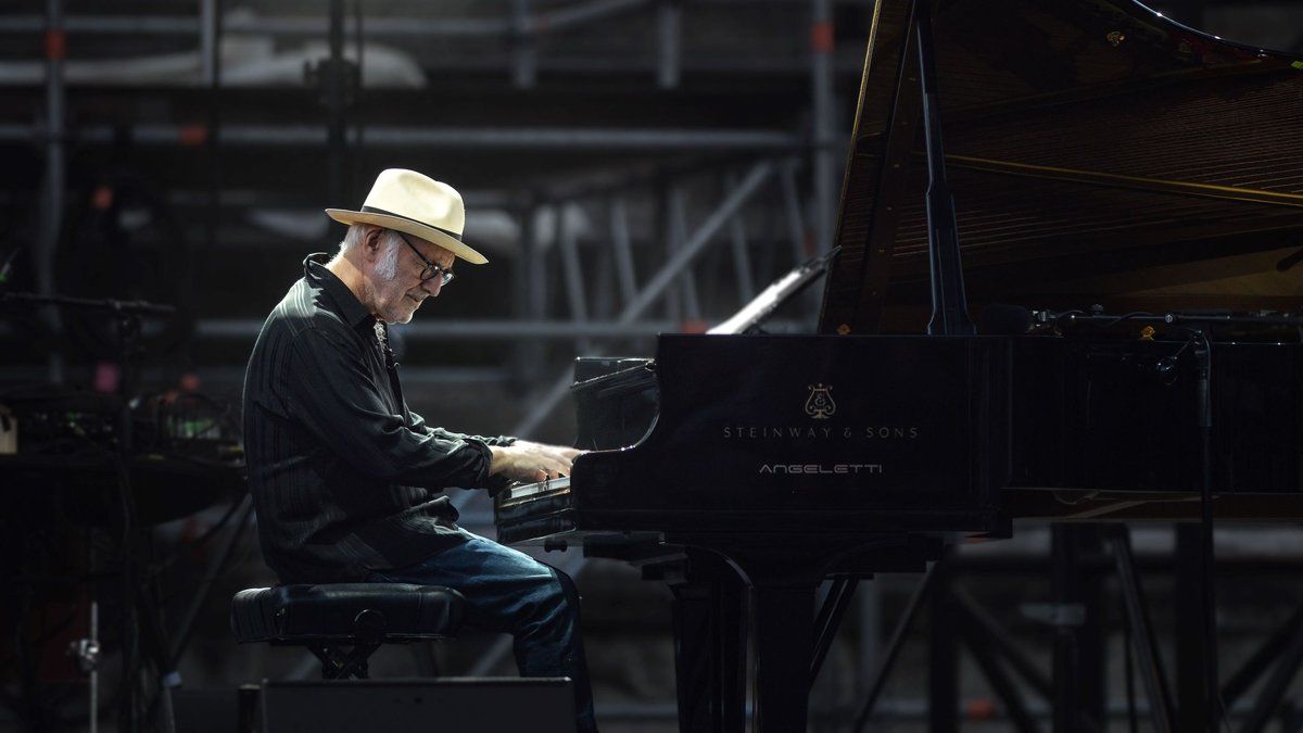 Ludovico Einaudi affiche complet pour son concert au festival de Nîmes 2026