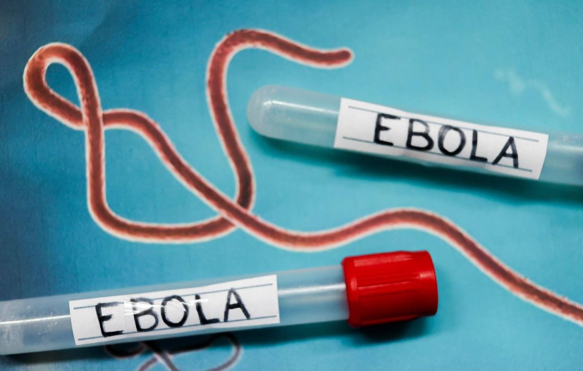 Ebola inquiète : les États-Unis réagissent aux menaces sanitaires