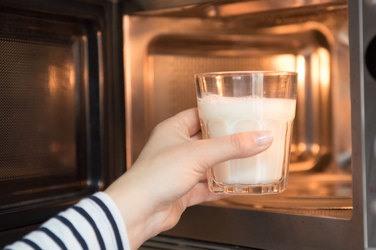Comment savoir si votre lait est encore bon ? Le test facile à réaliser