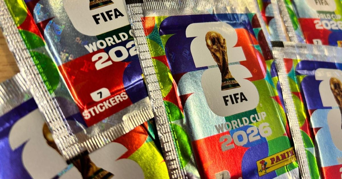 À Pau, la collection Panini s'emballe avant la Coupe du Monde de foot
