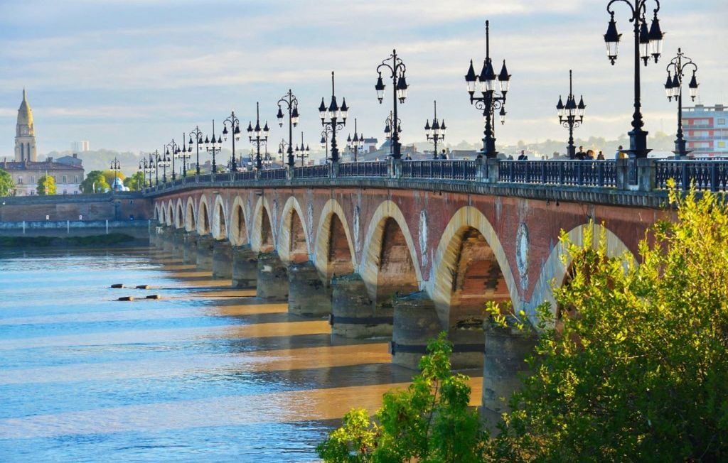 Bordeaux : un hommage émouvant pour un Hondurien victime d'un OQTF tragique