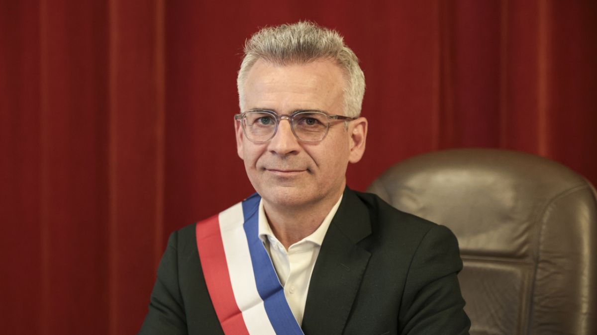 Appel de Tours : le maire demande à Patrick Bruel de suspendre sa tournée controversée