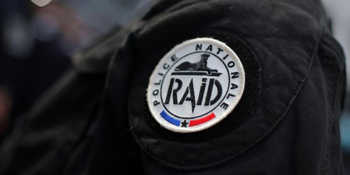 Un homme se barricade et menace des policiers à La Teste-de-Buch
