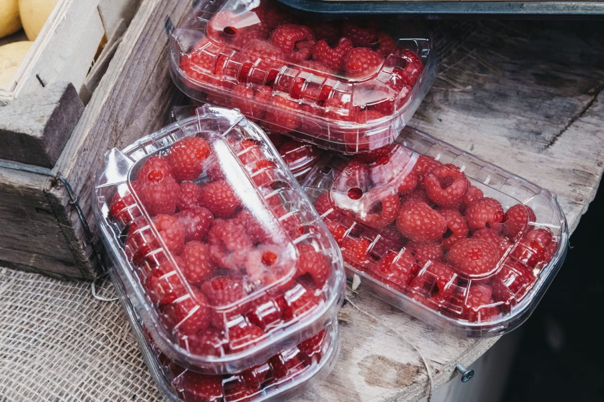 Évitez les fruits rouges abîmés : le test simple à réaliser avant l'achat