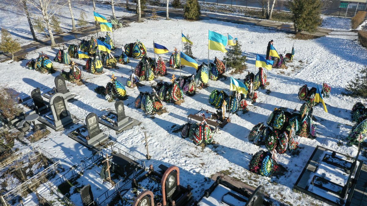Des horreurs à Soumy : un drone russe frappe un cortège funèbre, un mort et plusieurs blessés