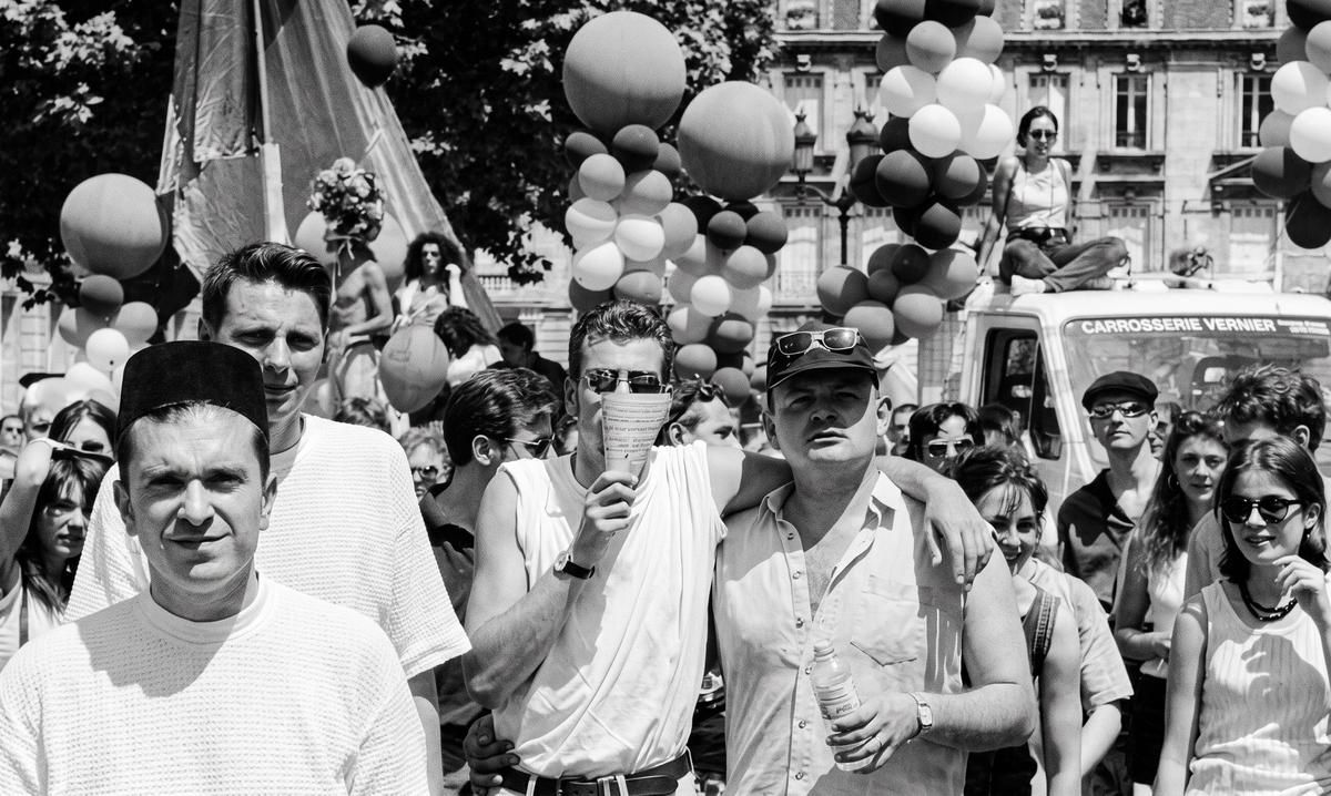 « Souvenirs et fierté : retour sur la première Gay Pride de Bordeaux en 1996 »