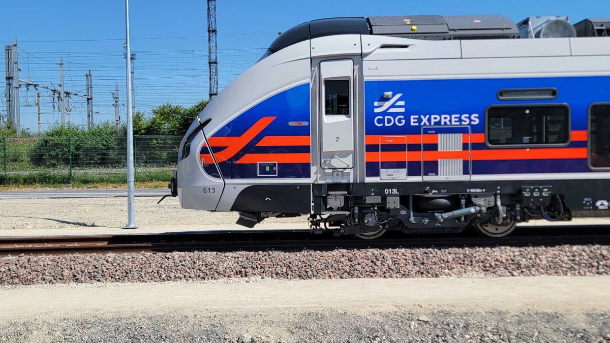 Le CDG Express : le train qui transformera vos trajets aéroport à Paris en 2027