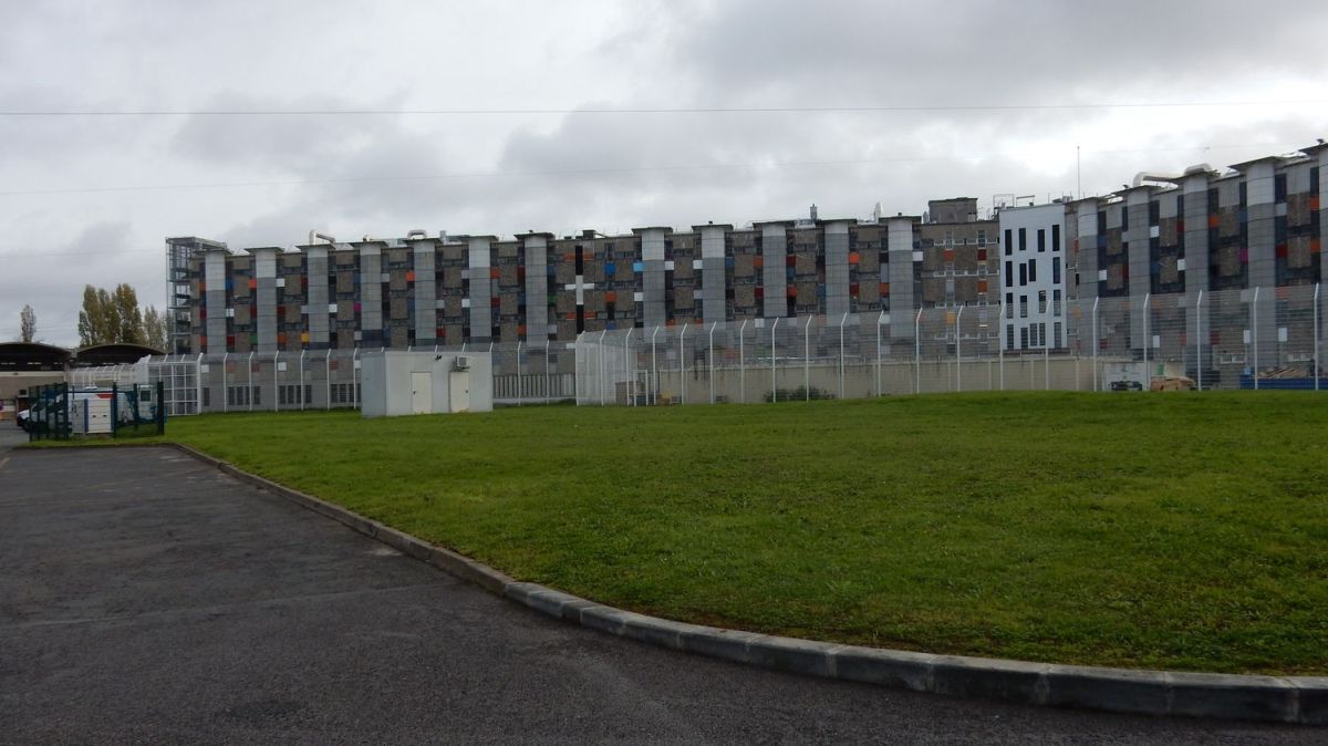 Des procès en prison : un nouveau tournant pour la justice à Fleury-Mérogis