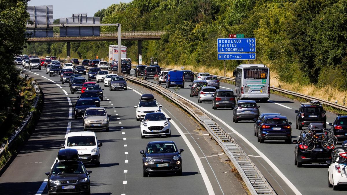 Accident spectaculaire sur l'A10 : un week-end chaotique pour les automobilistes