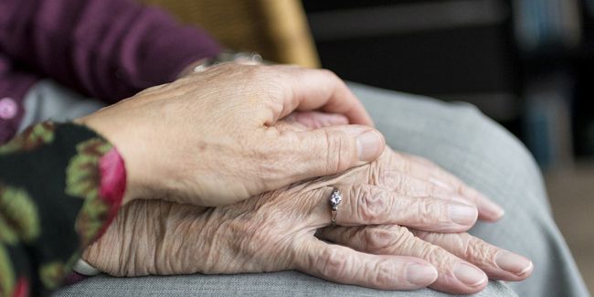 Qu'est-ce que le congé de proche aidant ? Explications et fonctionnement