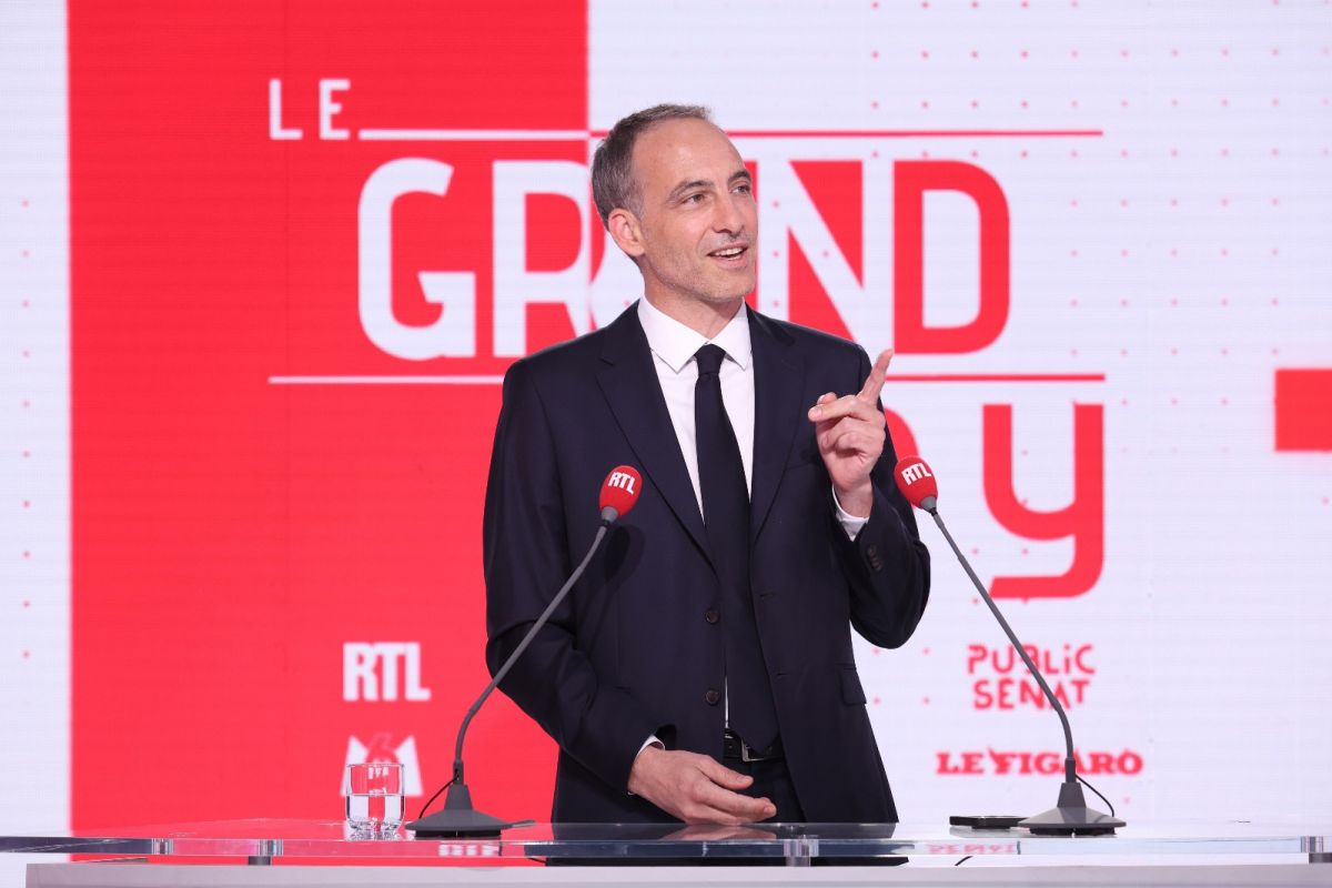 Le cri d'alarme de Raphaël Glucksmann pour l'école face aux réseaux sociaux
