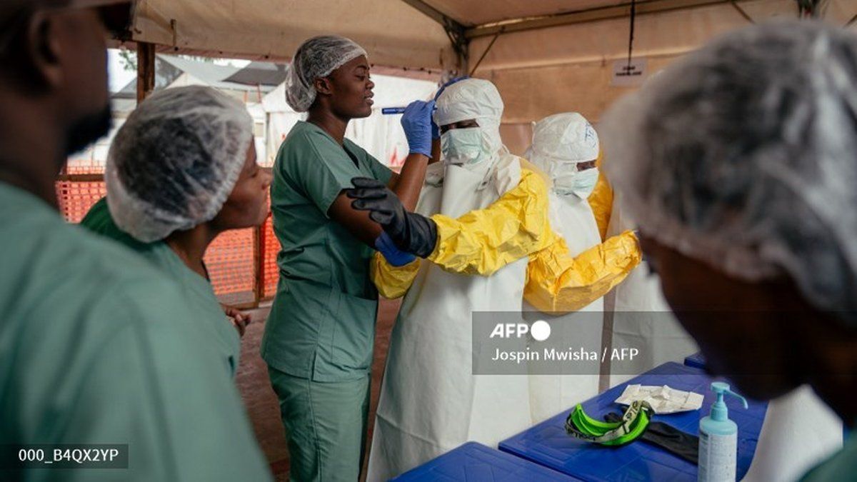 Une sélection controversée : Trump choisit l'Europe pour l'évacuation des Américains exposés à Ebola