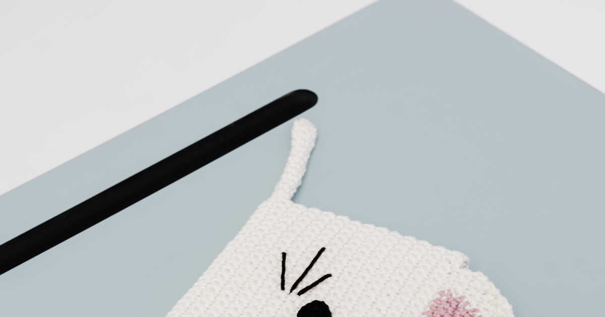 Créez votre trousse Kitty en crochet : un projet jacquard à réaliser facilement
