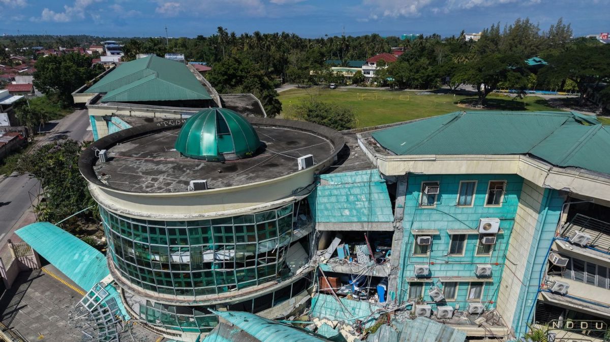 Séisme meurtrier aux Philippines : le bilan s'alourdit et les secours peinent
