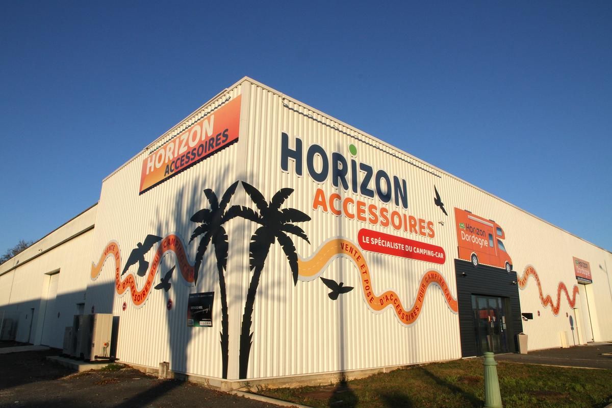 Une liquidation judiciaire qui fait des vagues : les camping-cars d'Horizon accessoires aux enchères