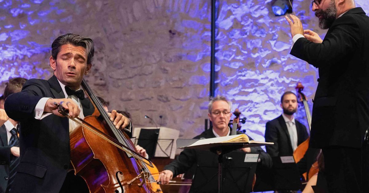 Gautier Capuçon offre un concert gratuit au château de Fayolle