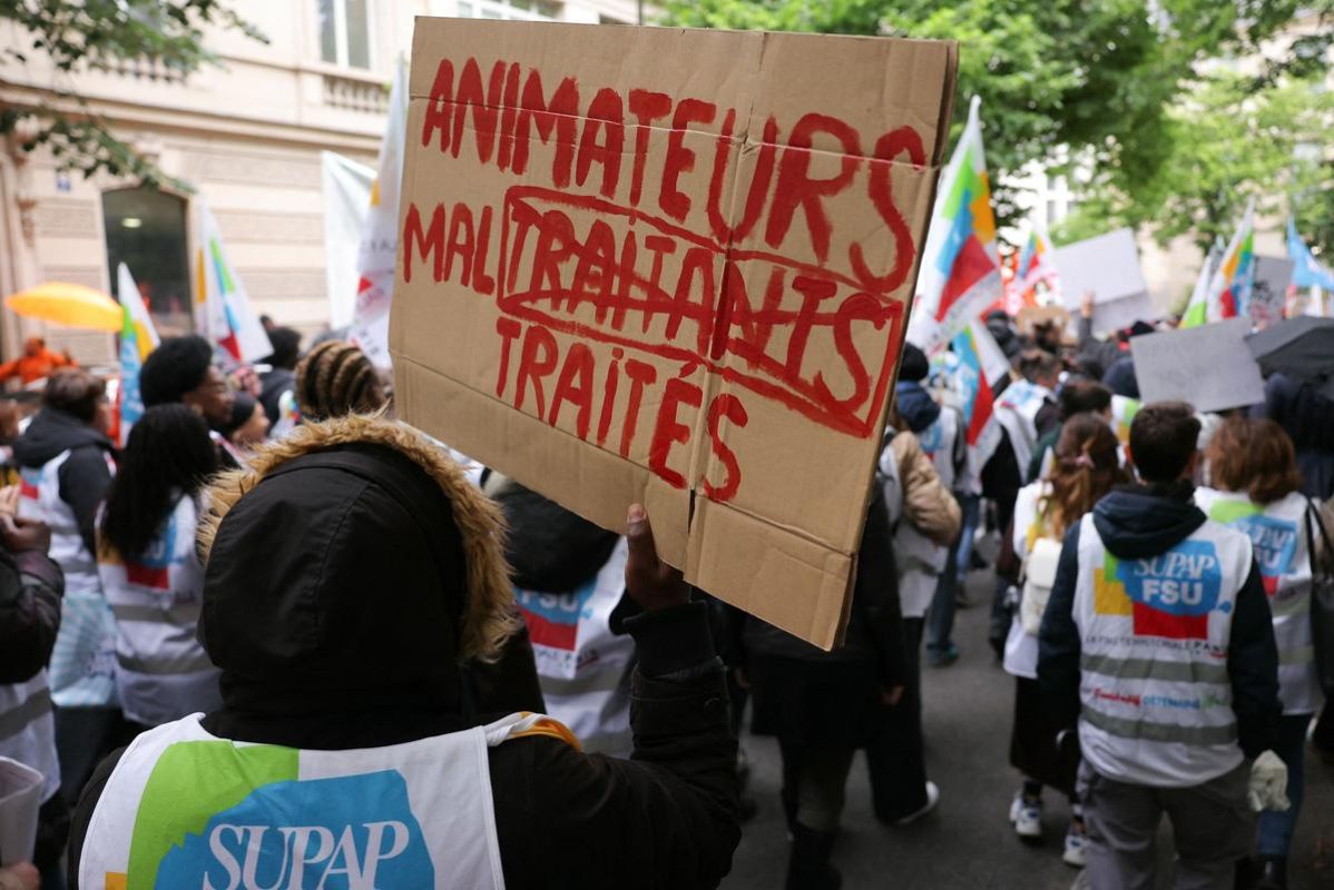 Mobilisation des animateurs parisiens face aux crises du périscolaire