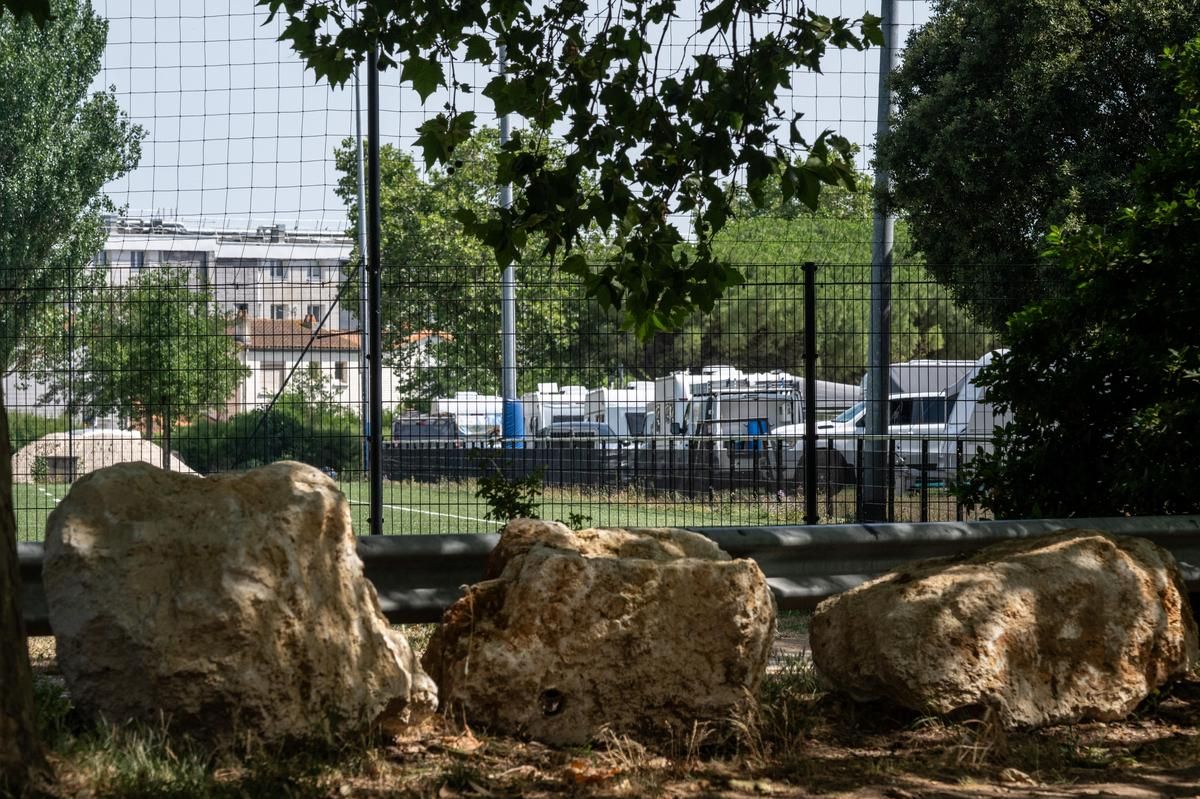 La Rochelle fait face à l'invasion de caravanes sur la plaine des jeux : la Ville hausse le ton