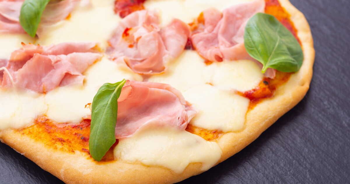 la pizza bruschetta, l'alliée parfaite de vos apéros d'été