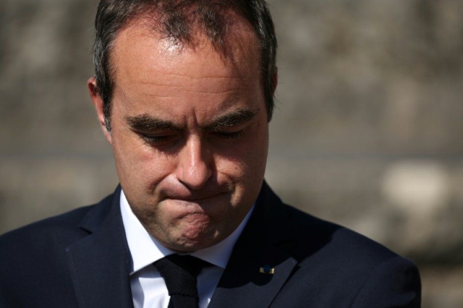 Des vacances sous tension : Lecornu annonce un été compliqué pour le gouvernement