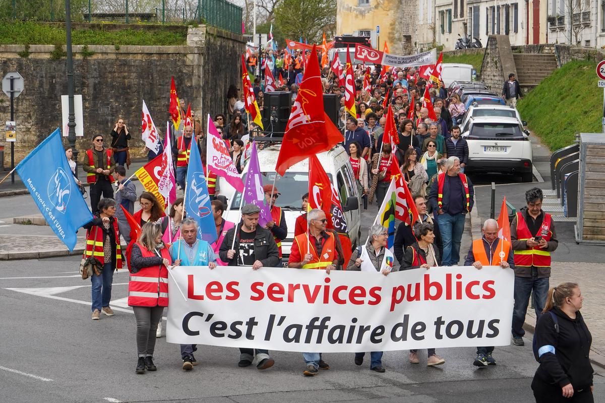 Mobilisation dans la fonction publique : des syndicats préparent une journée de grève