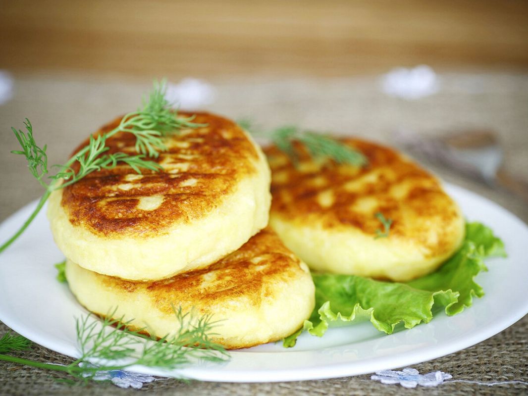 Transformez votre purée en galettes dorées : une recette rapide et savoureuse
