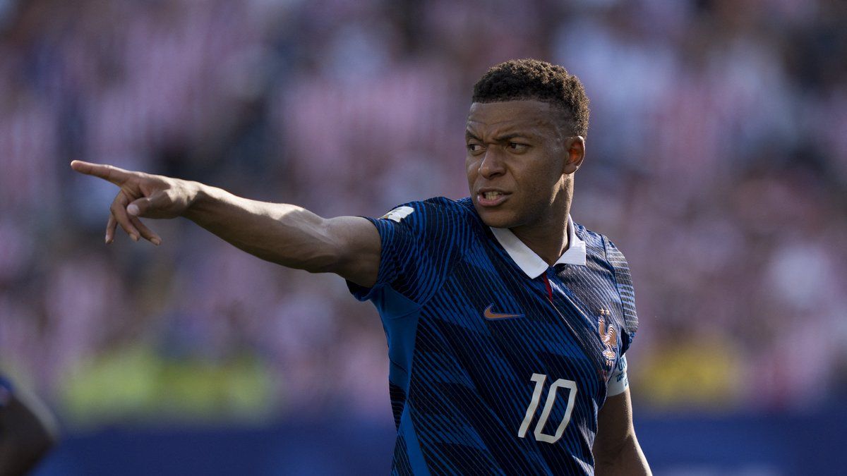 Kylian Mbappé réagit à des propos racistes d'une sénatrice paraguayenne