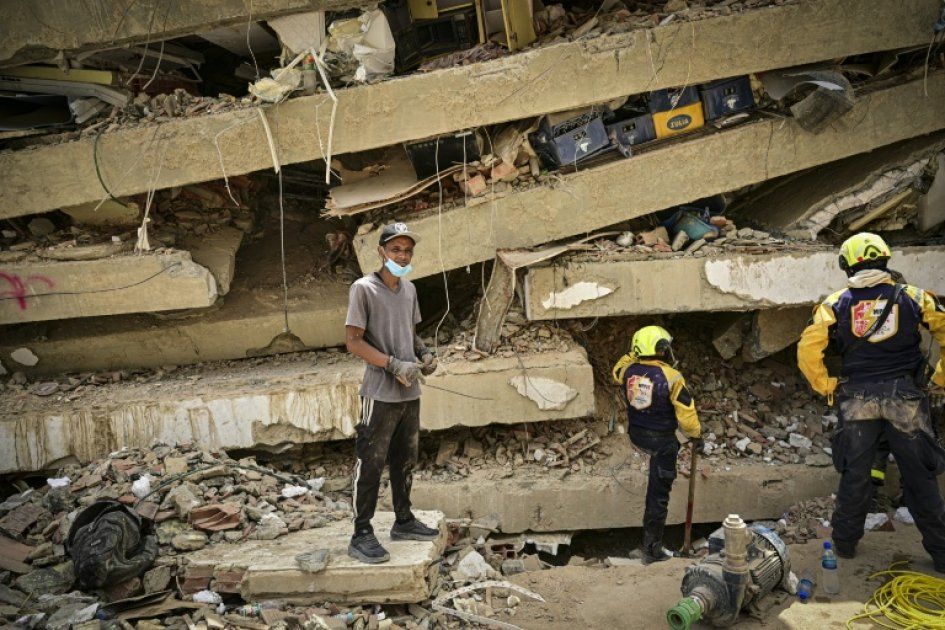 Au Venezuela, l'espoir vacille sous les décombres des séismes