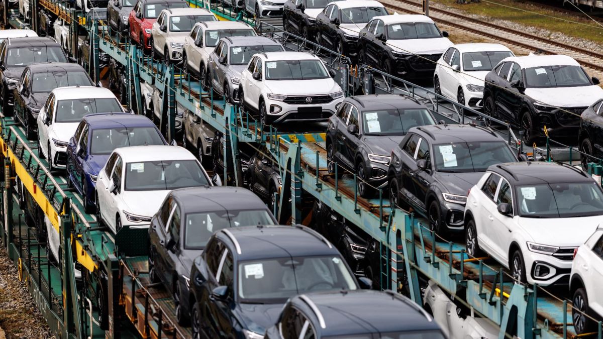 La crise de l'automobile en Allemagne : des jeunes ingénieurs en quête d'emploi