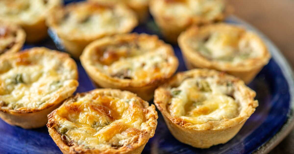 Un dîner express : flans salés à la rescousse de vos restes