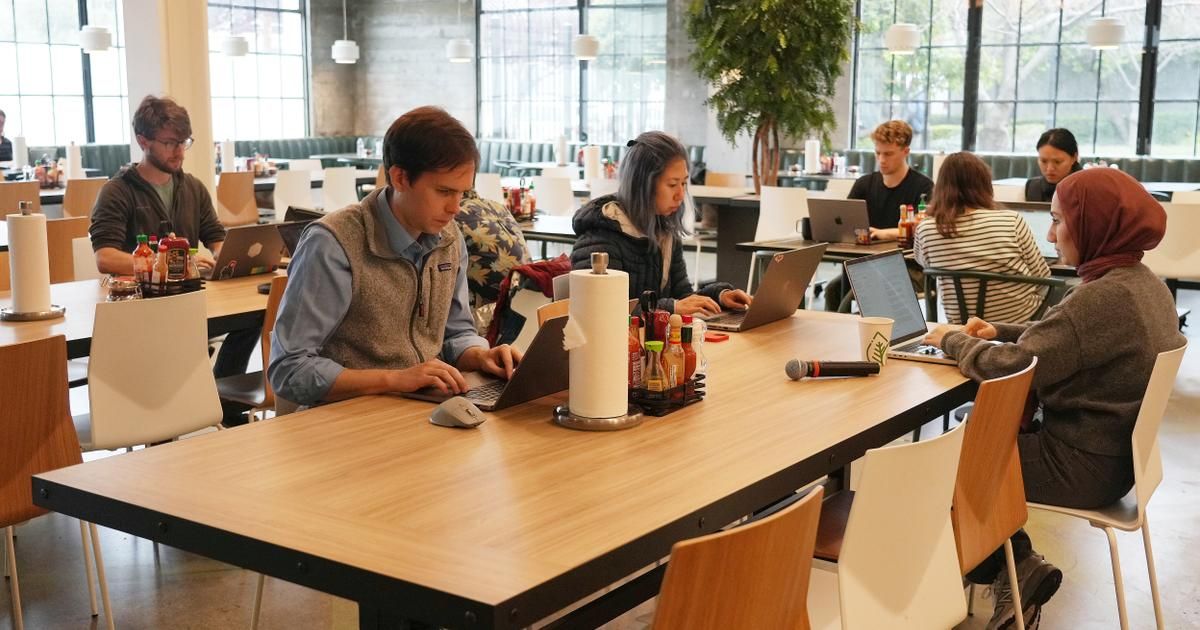 Le rythme imposé du 996 : la Silicon Valley sous pression