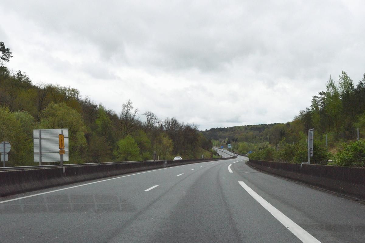 Un malaise au volant : un septuagénaire déclenche un accident sur l'A89
